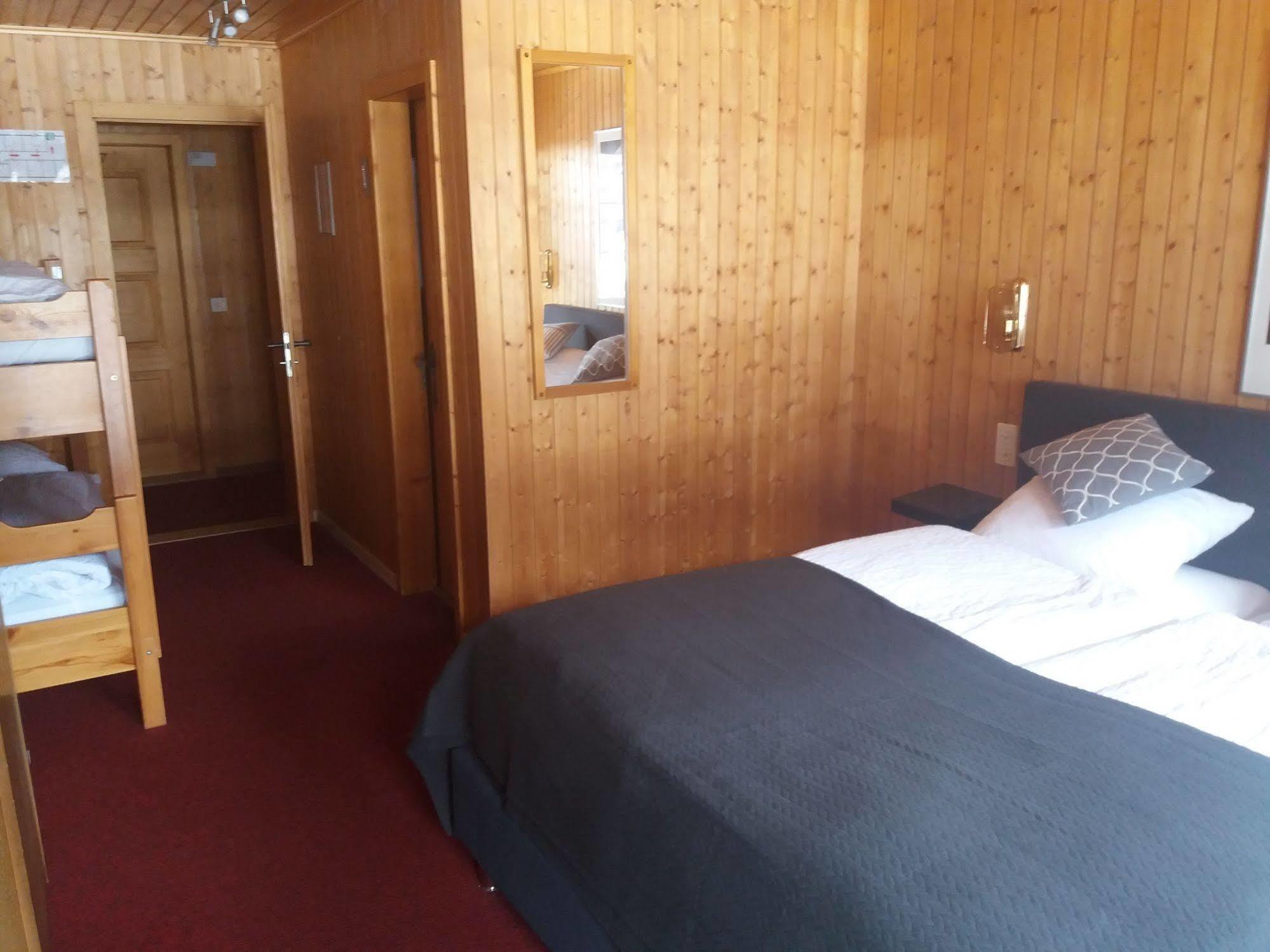 Hotel Schmitta Fiesch Eksteriør billede