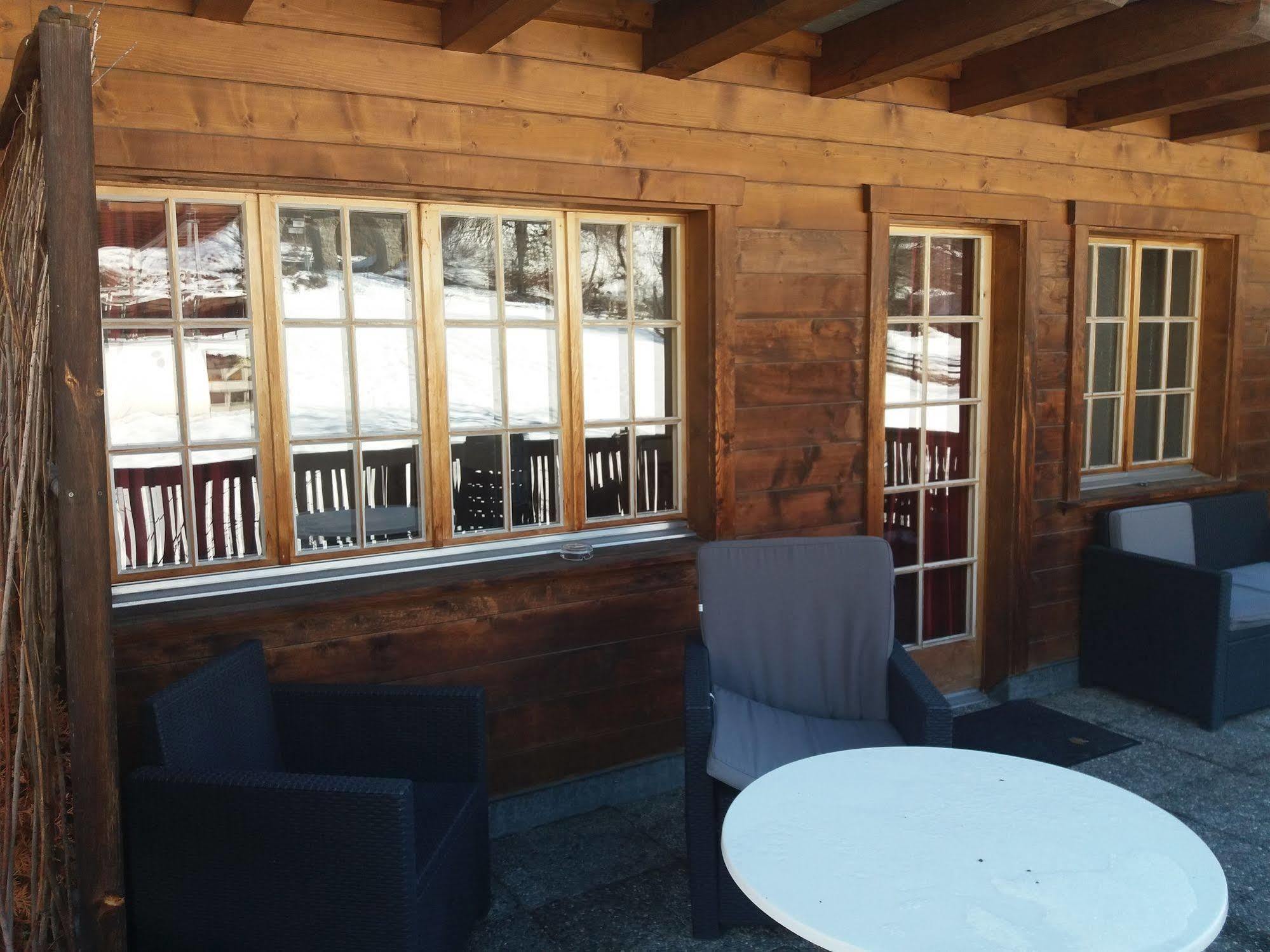 Hotel Schmitta Fiesch Eksteriør billede